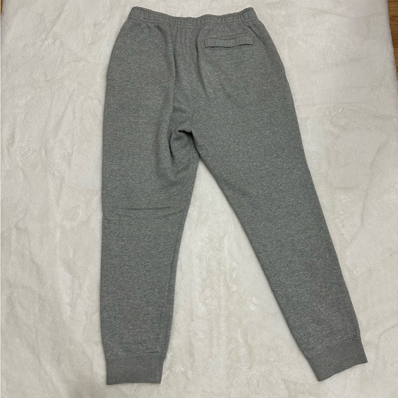 Nike sweatpants - Picture 2 of 2